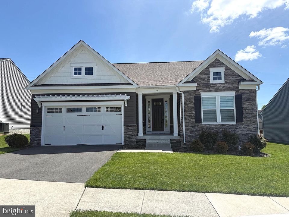 1st image of 7 Corriedale Pl