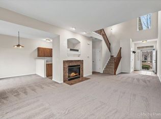 10033 Cummings St, Huntley, IL 60142
