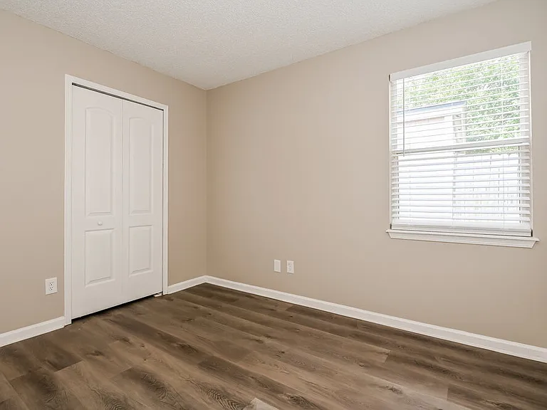 12325 Mastin Cove Rd — Photo 17