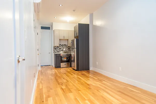 Rented by Nooklyn NYC LLC | media 25