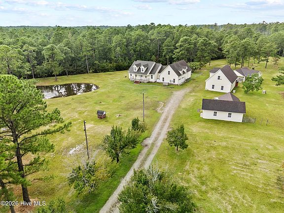 3rd image of 162 Griffith Road