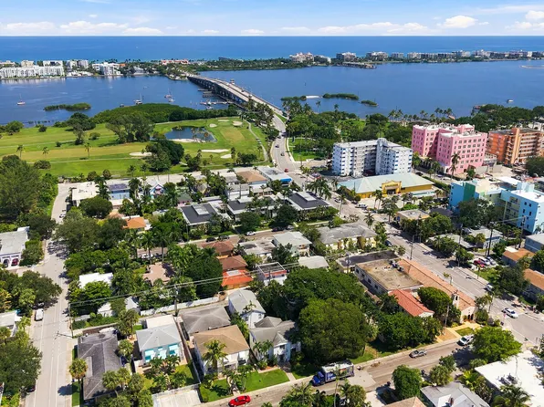 113 N Lakeside Drive #5 & #6, Lake Worth Beach, FL 33460
