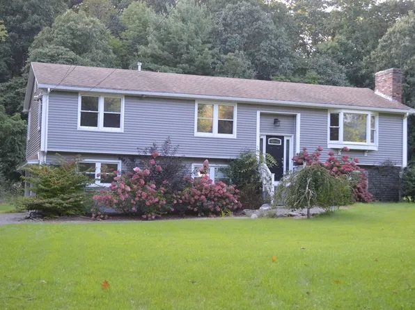 25 Crawford St, Northborough, MA 01532