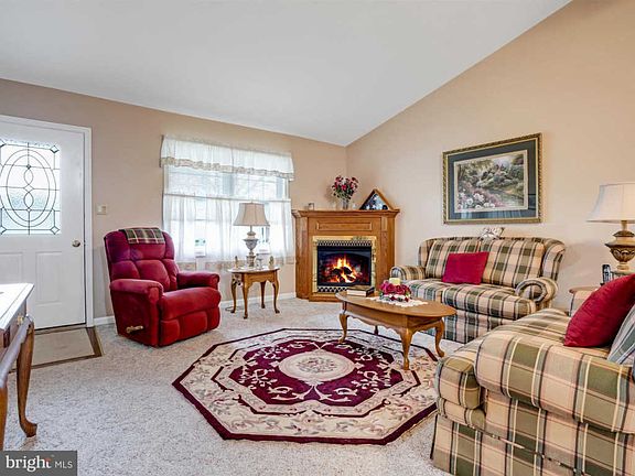 4th image of 16 Arbor Dr #L-0138