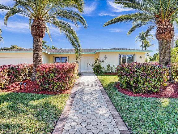 2nd image of 483 Sailboat Cir