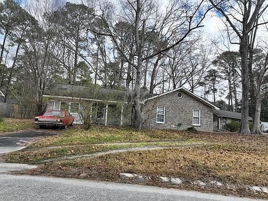 1st image of 120 Cynthia Ln