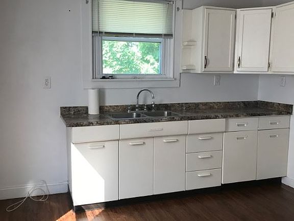 5th image of 714 29th Pl