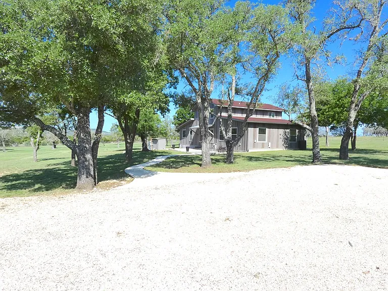 234 Mill Dam Rd — Photo 3