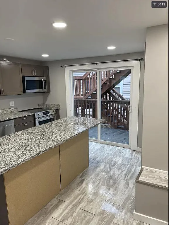87 Pine St — Photo 4