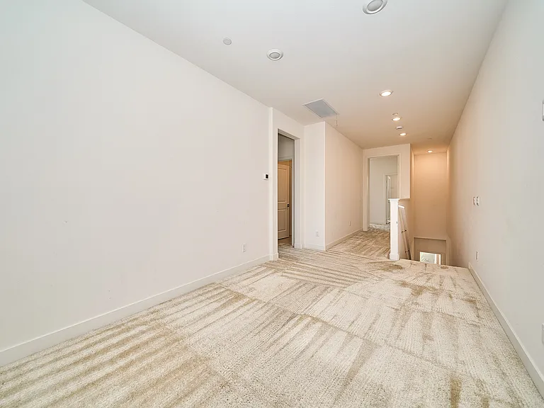 128 Abacus — Photo 29