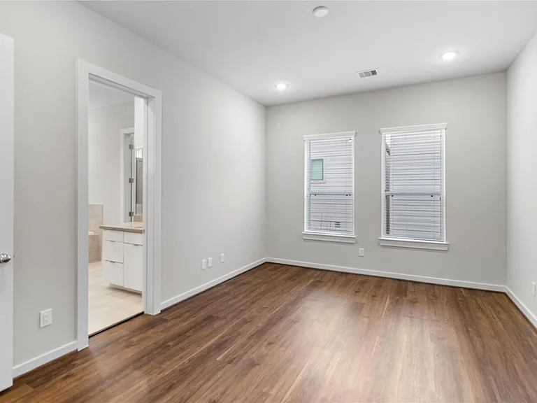 606 Thornton Rd #C — Photo 18