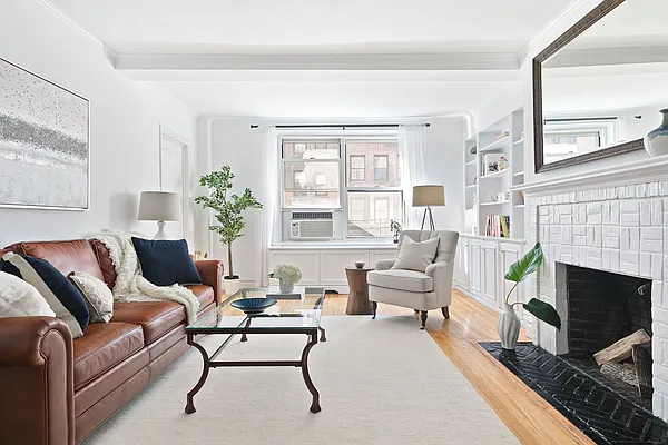 Sold by Compass | media 1