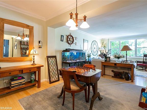 5th image of 629 Kappock St APT 5E
