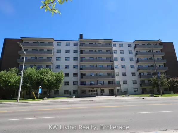 480 Lakeshore Rd E, Mississauga, ON