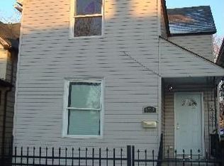 8450 S Colfax Ave, Chicago, IL
