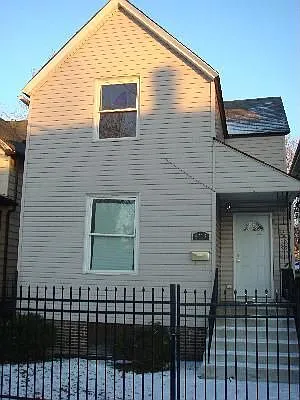 8450 S Colfax Ave photo 1