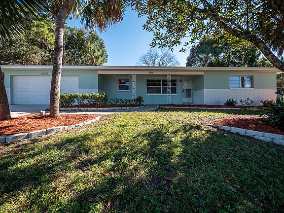 3rd image of 5968 W Pine Cir