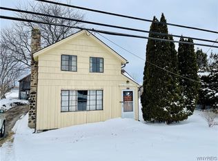 5070 Crittenden Rd, Akron, NY 14001