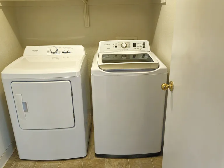 3060 Sheraton Ct #C — Photo 7