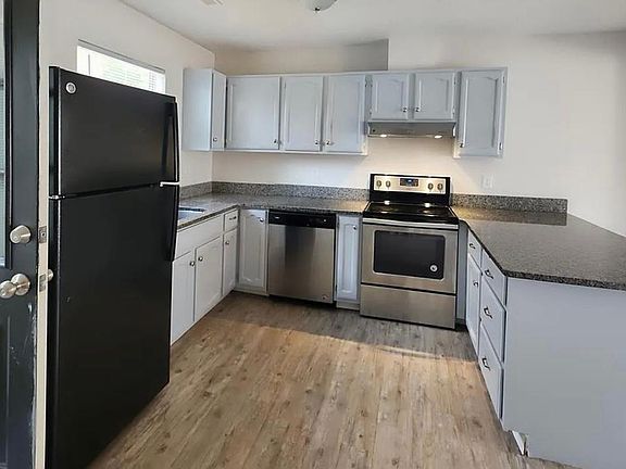 5th image of 309 Gaylor Ln