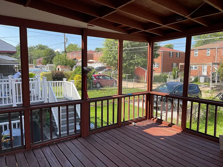 940 Circle Dr — Photo 11