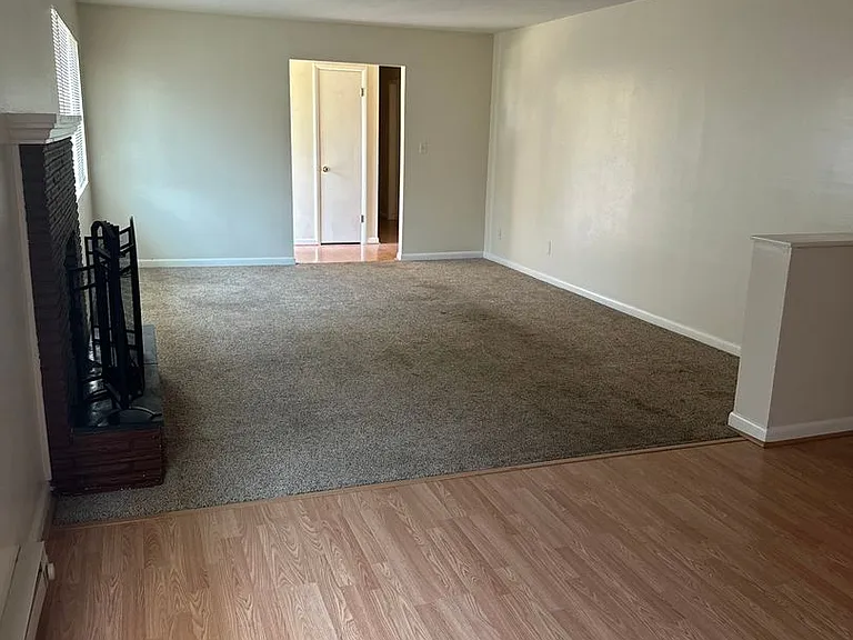 405 W Hazel St — Photo 11