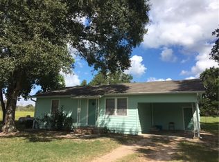 1611 Loehr Rd, La Grange, TX 78945