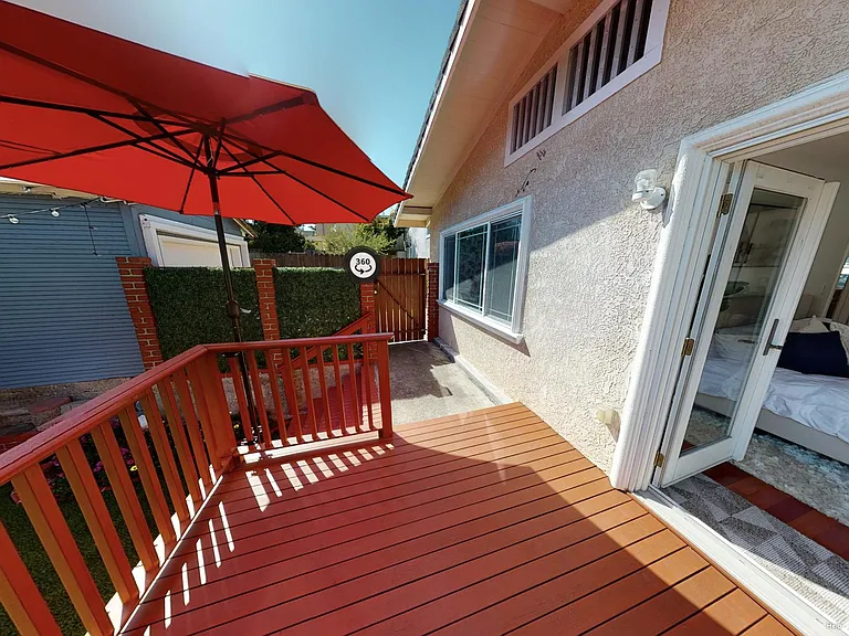 1419 E 32nd St — Photo 14