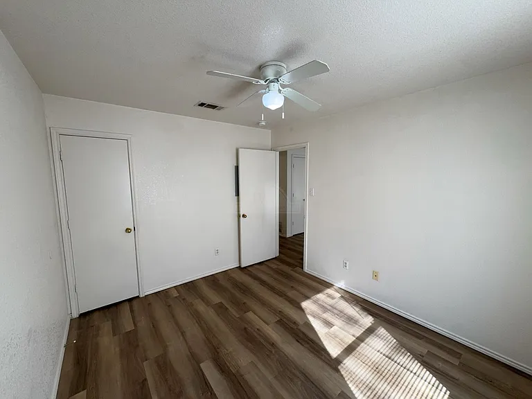 1709 Spring Rose, Killeen — Photo 9