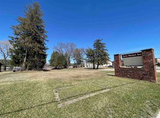 518 W Main St, Wautoma, WI 54982