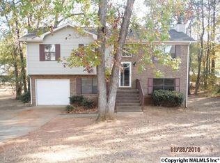 1214 Pointer Dr SW, Jacksonville, AL 36265