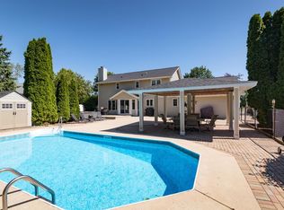 W350N6763 Baltic Pass, Oconomowoc, WI