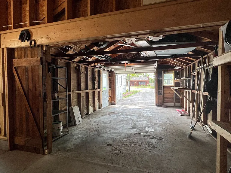 548 Cromwell Dr — Photo 20
