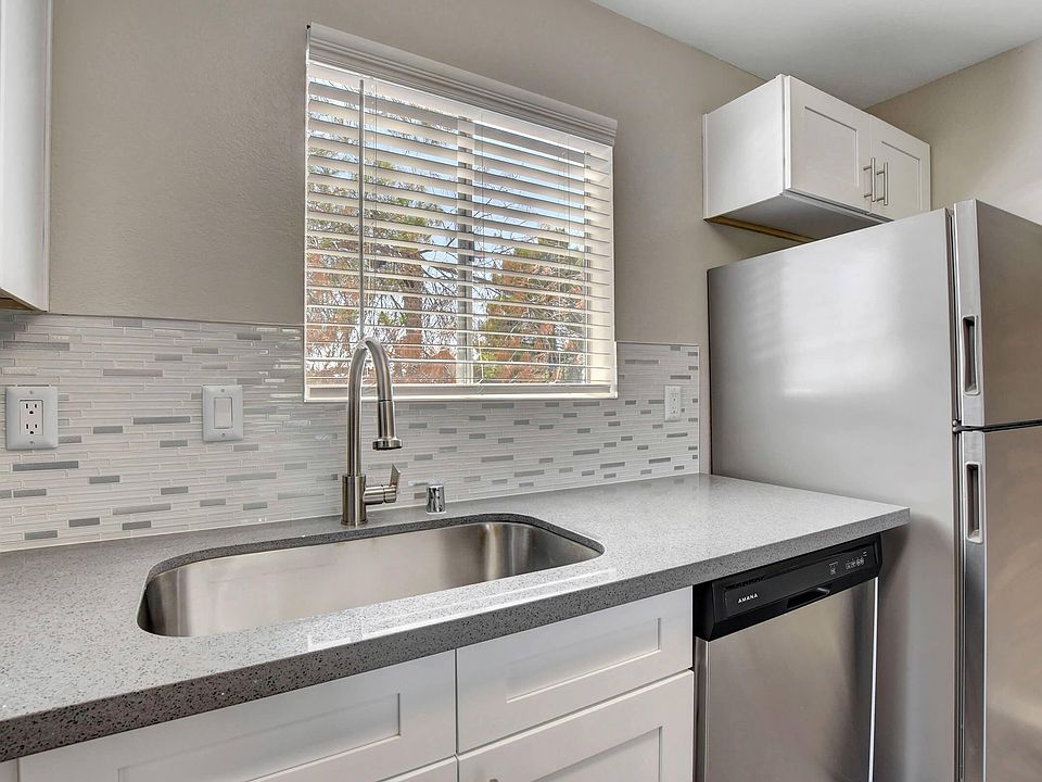 COOK GOURMET MEALS AT SUNSET HILLS, HENDERSON, NV