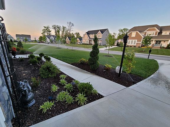 3rd image of 11918 Helmway Ct