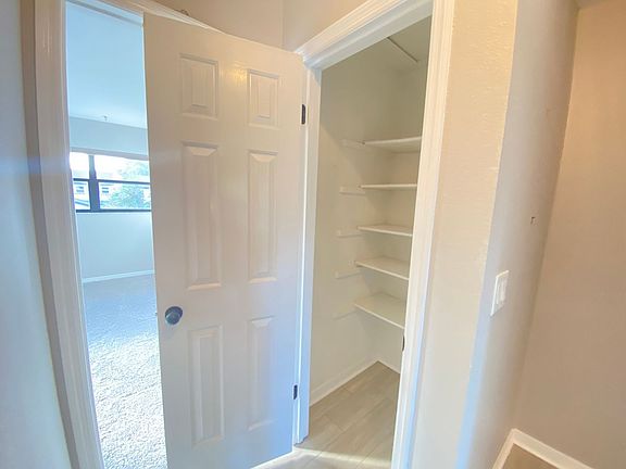 4th image of 1718 Gulfview Dr #429B