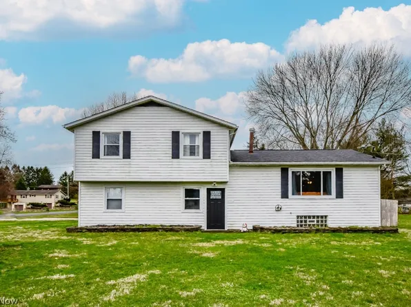 3650 Cain St NW, North Canton, OH 44720