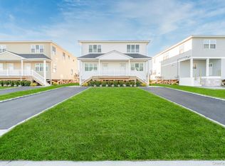 2812 Ocean Ave, Seaford, NY 11783