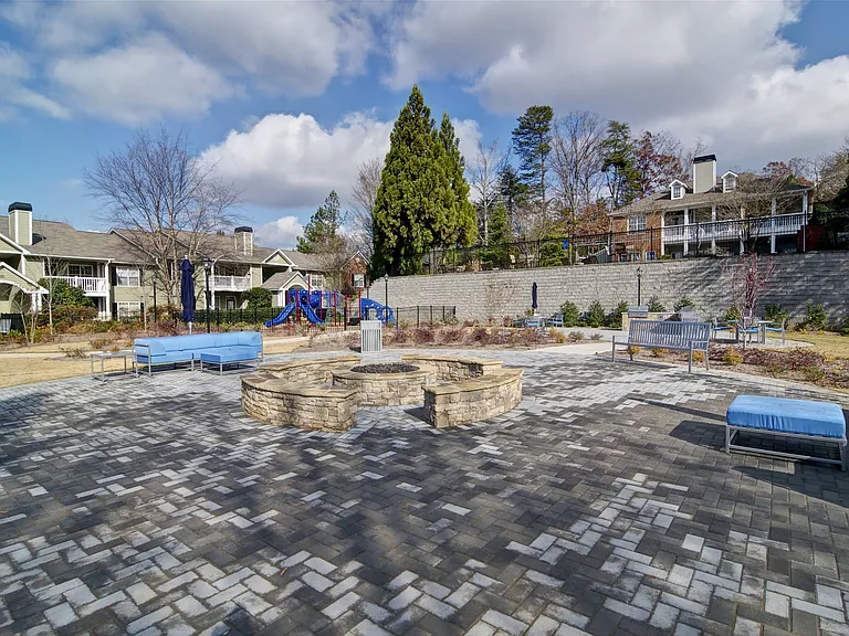 Park Creek Apartments — Photo 45
