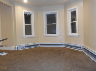 444 Admiral St APT 2, Providence, RI 02908