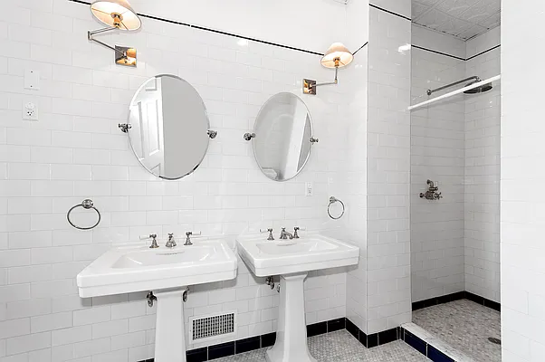 Rented by Compass | media 16