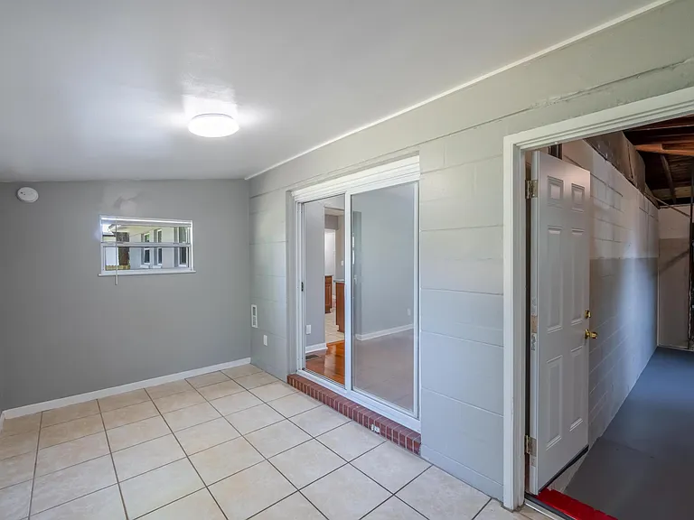 3351 Cesery Blvd — Photo 22
