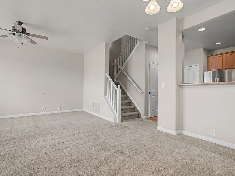 17076 Blue Mist Grv — Photo 6