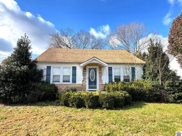 300 1st St, Hazel, KY 42049