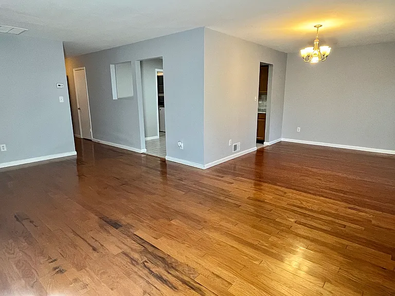 149 Zwolak Ct — Photo 4