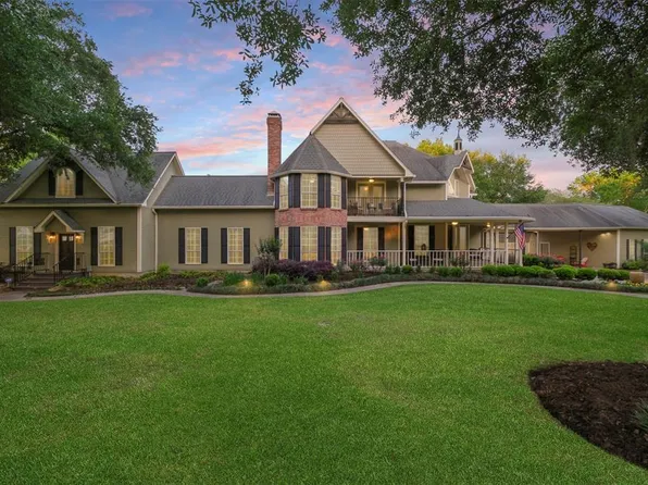 6802 Oak Knoll Drive, Richmond, TX 77406