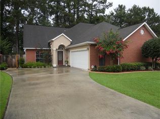 40065 Emerald Dr, Ponchatoula, LA 70454