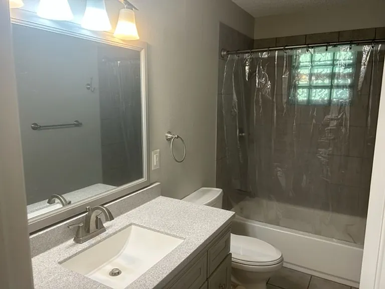 505 Timber Ln — Photo 7