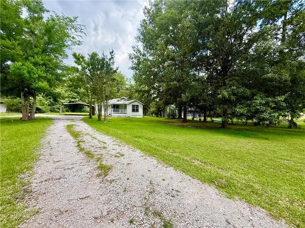 9518 N Main St, Tullos, LA 71479