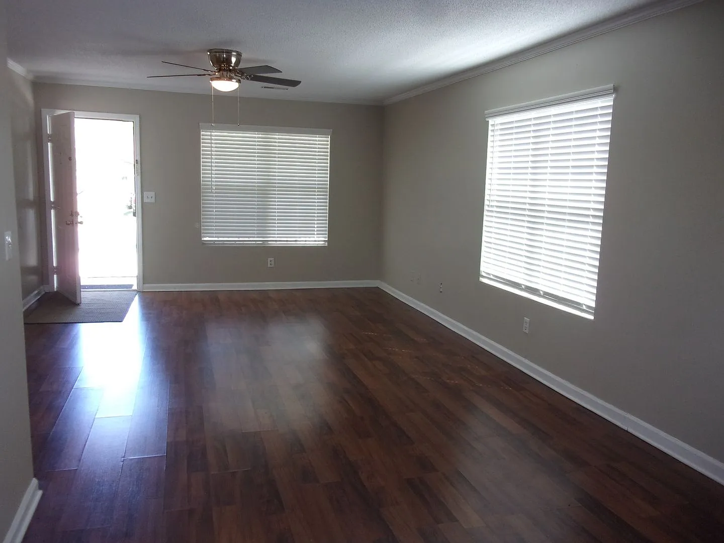 2 Bedroom 2 Bath Duplex near Cherry Park — Photo 4